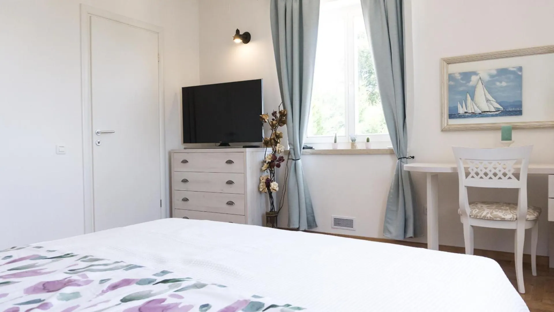 Villa Histria Relax For 8 People In Central Istria With Sea View And Children Playground Smoljanci Croatia