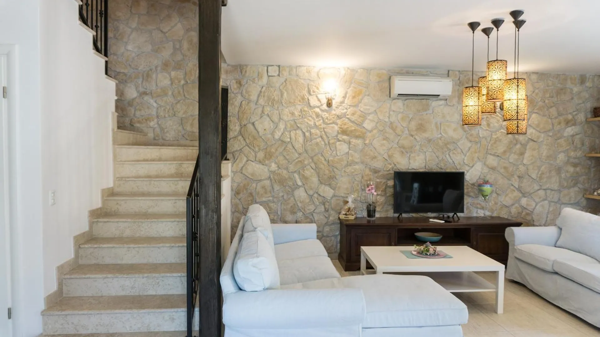 Villa Histria Relax For 8 People In Central Istria With Sea View And Children Playground Smoljanci