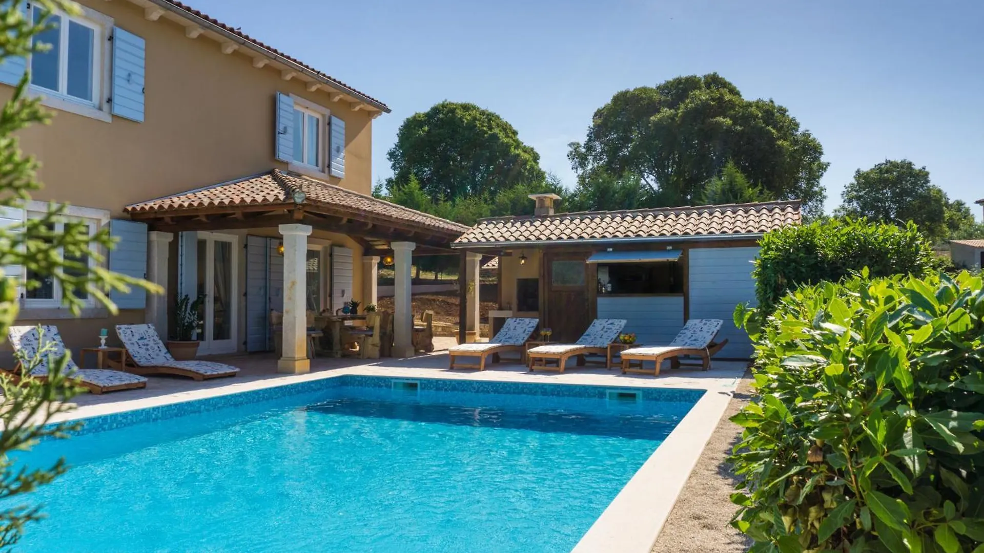 Villa Histria Relax For 8 People In Central Istria With Sea View And Children Playground Smoljanci